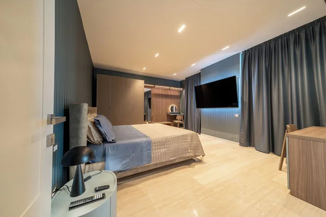 جناح بسرير كوين بإطلالة على البحر، Villa Giada Luxury Boutique 8/10