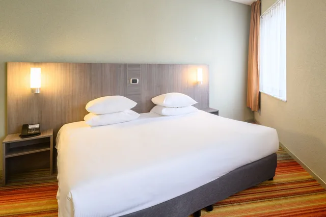 غرفة كلاسيكية بسرير كوين، Hotel Alma Grand Place 4/6