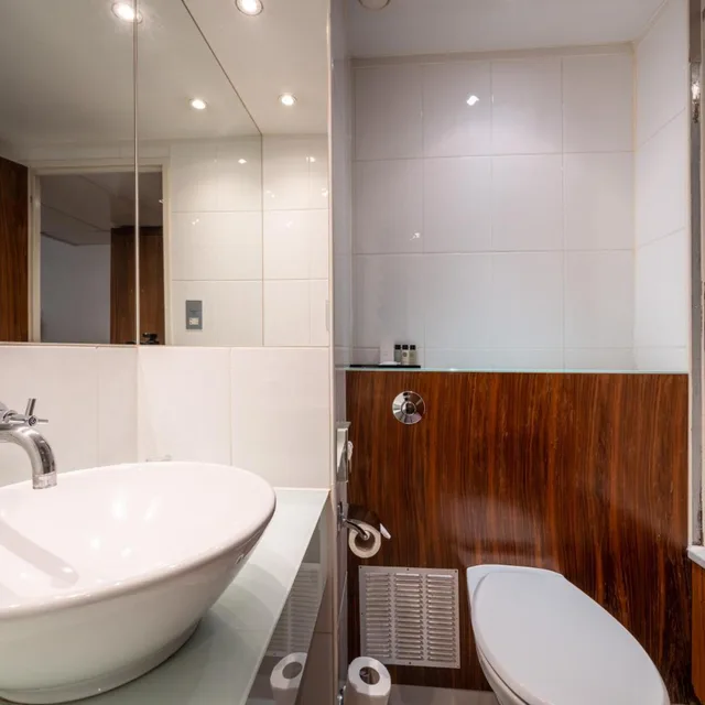 غرفة قياسية بسرير كوين بإطلالة، Holiday Inn London - Camden Lock by IHG 3/6