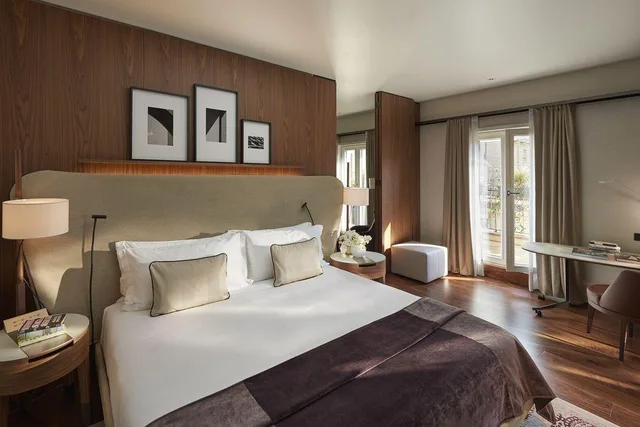 جناح ديلوكس بشرفة، Mandarin Oriental Milan 1/3