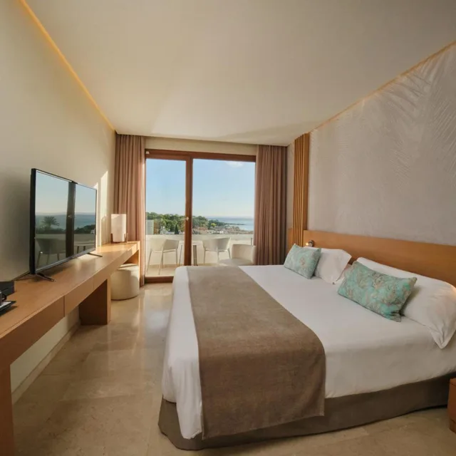 غرفة سوبيريور بسرير مزدوج أو سريرين منفصلين بإطلالة جزئية على البحر، Hotel Son Caliu Spa Oasis Superior 2/10