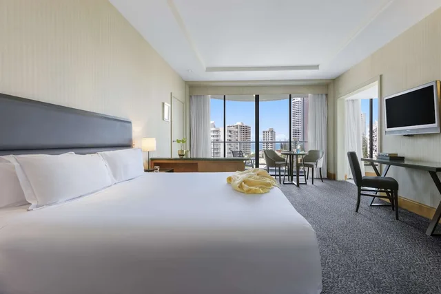 Oaks Gold Coast Hotel, Surfers Paradise, Gold Coast 27/75