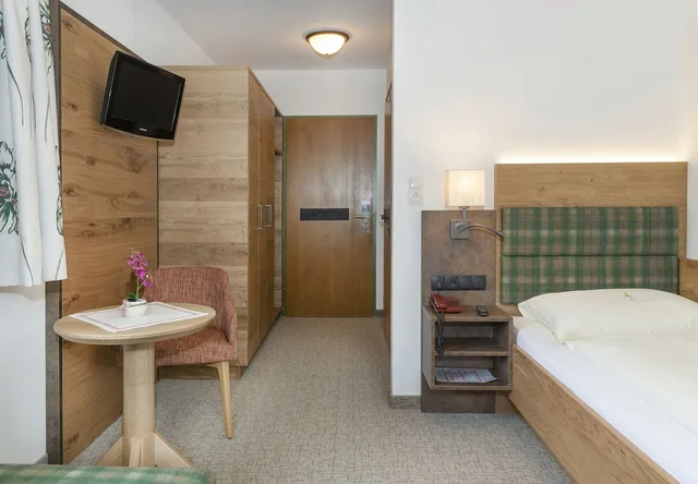 غرفة كومفورت بشرفة مفردة بسرير فردي، Hotel Tirolerhof 4/4