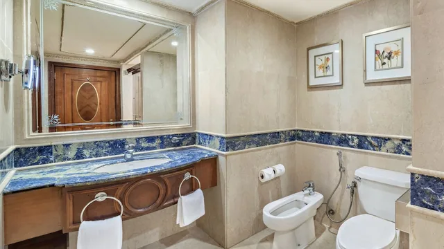 غرفة كلاسيكية بسرير كينج بإطلالة على المدينة، دار التوحيد انتركونتنتال(InterContinental Dar Al Tawhid Makkah) 5/5