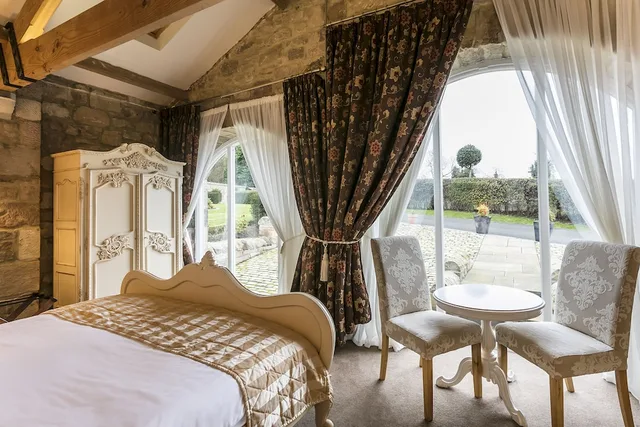 كوخ كومفورت بسرير كينج، Doxford Hall Hotel & Spa 1/2