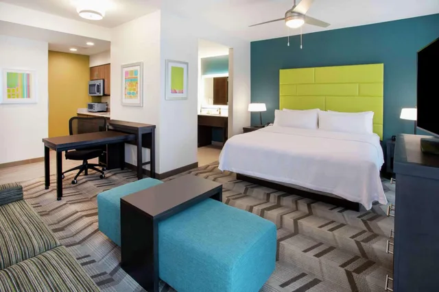 جناح بسرير كينج مع أريكة لذوي الإعاقة، Homewood Suites by Hilton Edina Minneapolis 3/7