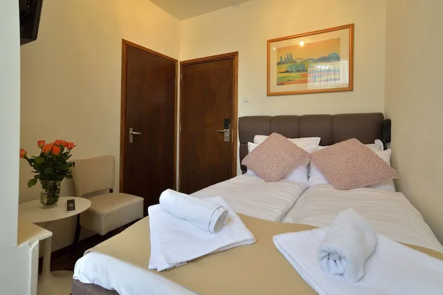 غرفة صغيرة بسرير مزدوج، Boutique Hotel La Belle Vue 2/5