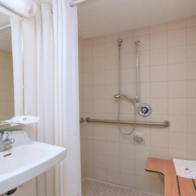غرفة اقتصادية رباعية، Motel6 Tempe, AZ - Broadway - ASU 10/10