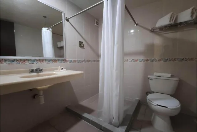 غرفة قياسية، Collection O Hotel Del Portal, Puebla 3/5
