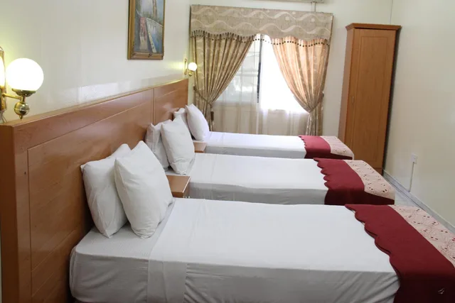 غرفة كلاسيكية رباعية بسرير فردي، Al Ahrar Hotel 3/6