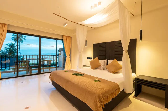 غرفة سوبيريور بسرير كينج بإطلالة على البحر، Samaya Wellness Resort 1/1