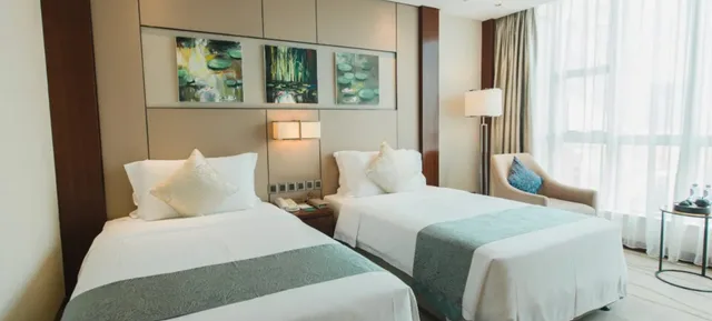غرفة ديلوكس بسريرين منفصلين، Grand Soluxe Zhongyou Hotel Shenzhen 1/1
