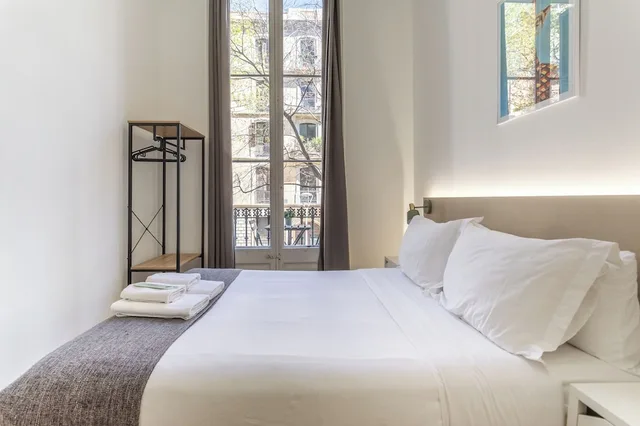 غرفة كلاسيكية بسرير كينج بحمام مشترك، Hostal Siscinc - Adults Only 9/10