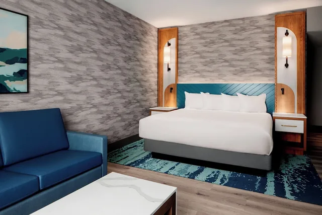 Renovated, Valley, Premium, King Bed، Harrah's Cherokee Valley River - A Caesars Rewards Destination 1/7