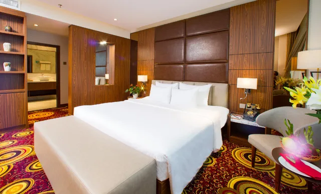 Presidential, Van Phat Riverside Hotel 2/3