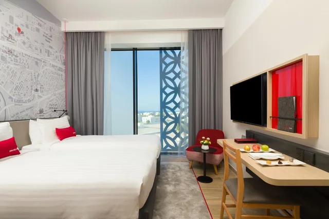 غرفة بزنس بإطلالة على البحر، Intercity Hotel Muscat 2/4