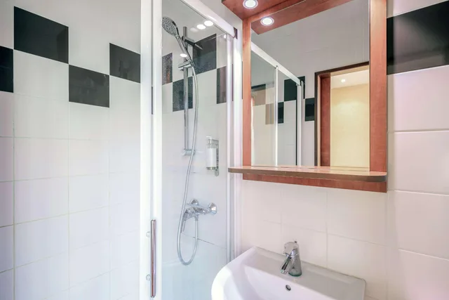 غرفة قياسية بسريرين منفصلين، The Originals City Hotel Regina, Perigueux 2/2