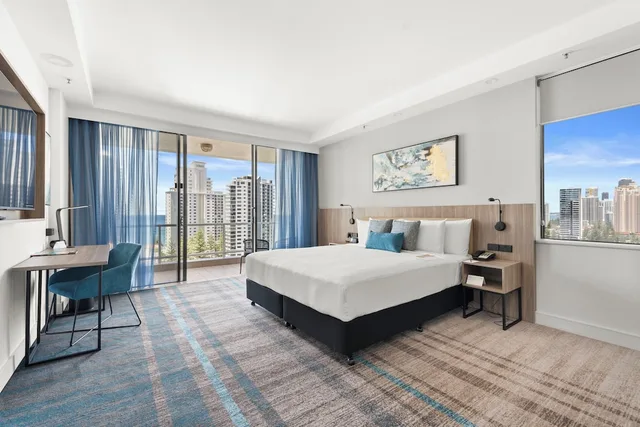 غرفة قياسية بسرير كوين، Crowne Plaza Surfers Paradise 4/10