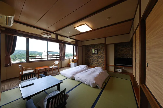 غرفة يابانية بفرشتي فوتون بأرضية تاتامي، Resort Hills Toyohama SORA no KAZE 1/1