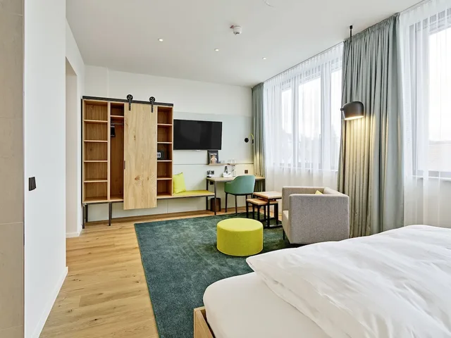 غرفة كومفورت بسرير كينج بشرفة، Hotel Federwerk 1/5