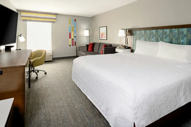 Study, King Bed, Sofa، Hampton Inn Richmond Mechanicsville 1/3