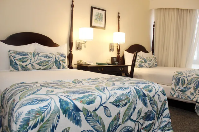 غرفة ديلوكس بسرير كينج، The Courtleigh Hotel And Suites 3/7