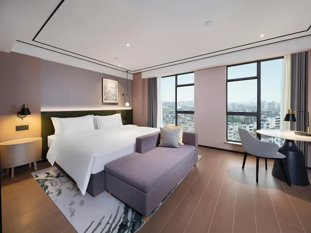 غرفة ديلوكس بسرير كينج، Hilton Garden Inn Guilin Diecai Li River 3/5