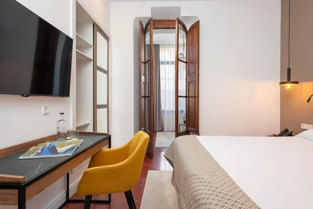 جناح تنفيذي، Hotel Can Quetglas 4/8