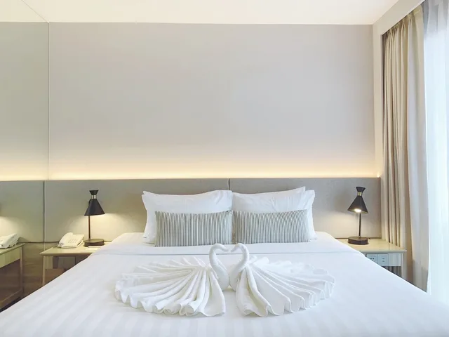 غرفة غراند ديلوكس بسرير مزدوج، Aster Hotel And Residence Pattaya 2/10