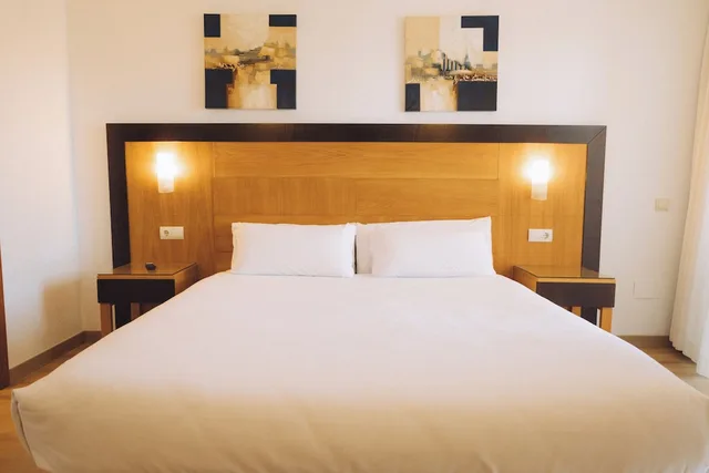 غرفة رومانسية ديلوكس بسريرين منفصلين بشرفة، Hotel Bonalba Alicante 3/7