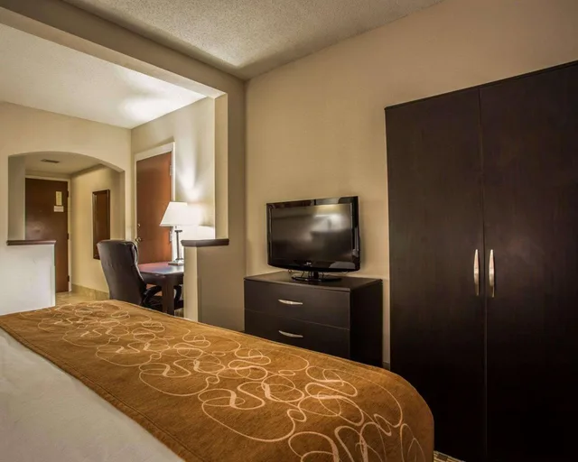 جناح بسرير مزدوج لذوي الإعاقة، Comfort Suites Lumberton North 5/7