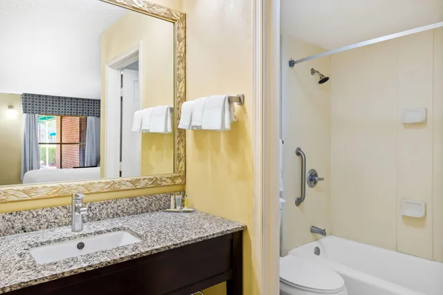 غرفة بسريرين مزدوجين للمدخنين، Days Inn by Wyndham Petersburg/South Fort Lee 5/5