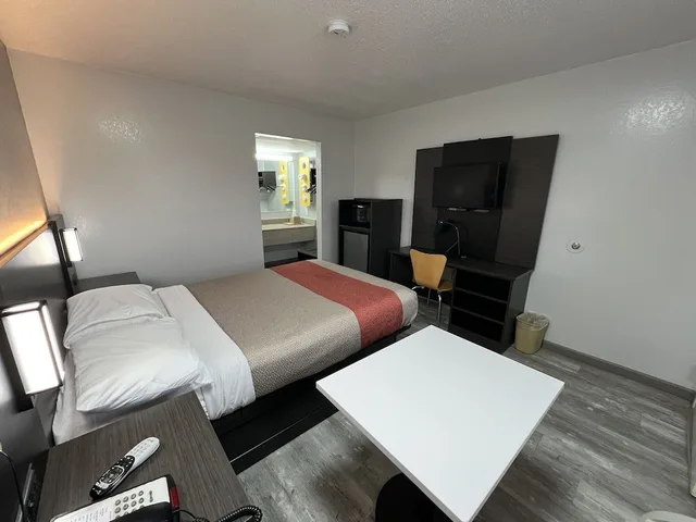 غرفة قياسية بسرير كينج، Motel6 Dyersburg, TN 5/10
