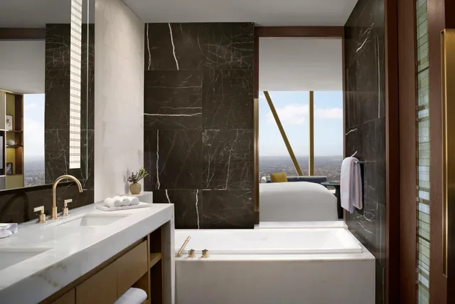 غرفة ديلوكس بسرير كينج، The Ritz-Carlton Melbourne 6/6
