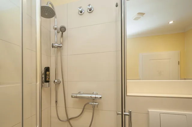 غرفة كومفورت ثلاثية بسرير كينج وسرير فردي، Hotel Musa's Grüne Tanne 8/9