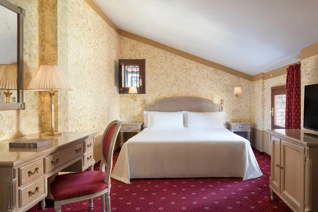 غرفة سوبيريور بسرير كينج، Sina Palazzo Sant'angelo 5/7