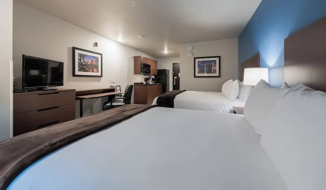room, 2 queen beds, accessible, My Place Hotel-Colorado Springs Co 2/10