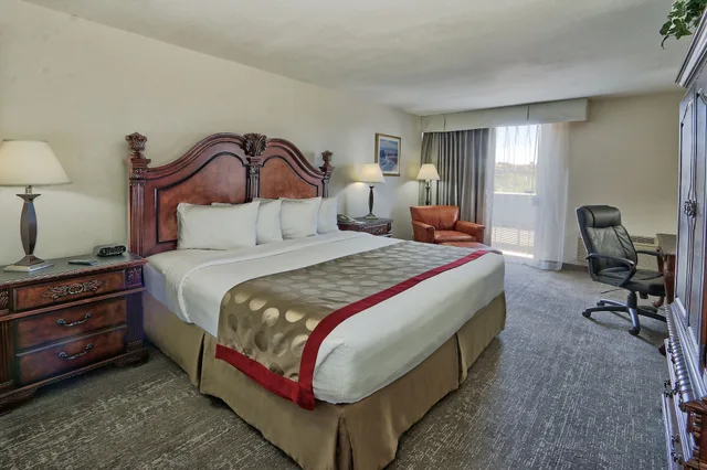 جناح سوبيريور بسرير كينج بغرفتي نوم، Hotel Mesa Albuquerque Midtown 5/10
