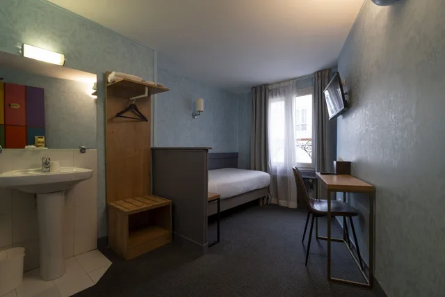 غرفة أساسية مفردة بحمام مشترك، The Walled off Hotel Paris 8/12