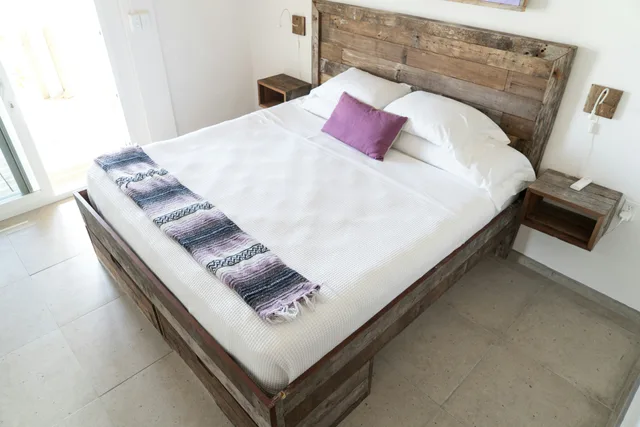 Cabana, Ocean Front، Thatch Caye 1/2
