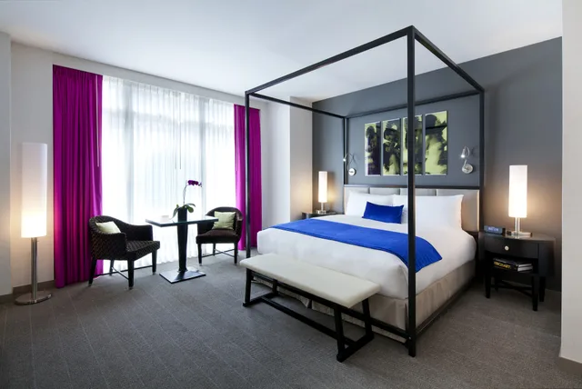 غرفة سوبيريور بسرير كينج بحوض استحمام لذوي الإعاقة، Royalton Park Avenue 2/2