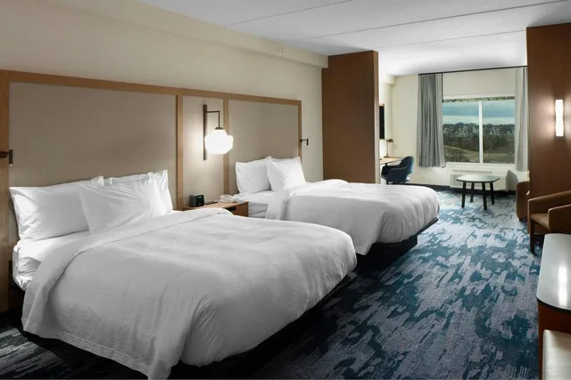 جناح بسريرين كوين مع أريكة بحوض استحمام لذوي الإعاقة، Fairfield Inn & Suites by Marriott Somerset 1/6