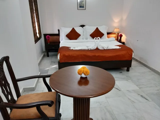 Vintage, Double Bed، The Fort Ramgarh 2/4