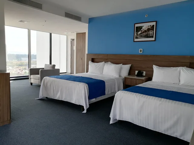 Executive, Suite, Twin Beds, Street View، Wyndham Puebla Angelopolis 1/5