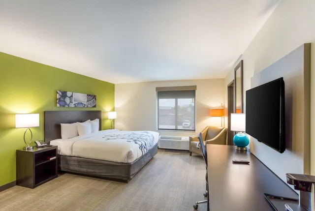 غرفة قياسية بسرير كينج، Sleep Inn Logan Ohio-Hocking Hills 2/5
