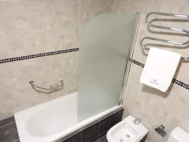جناح بسرير كوين، Konke Hotel Buenos Aires 2/2