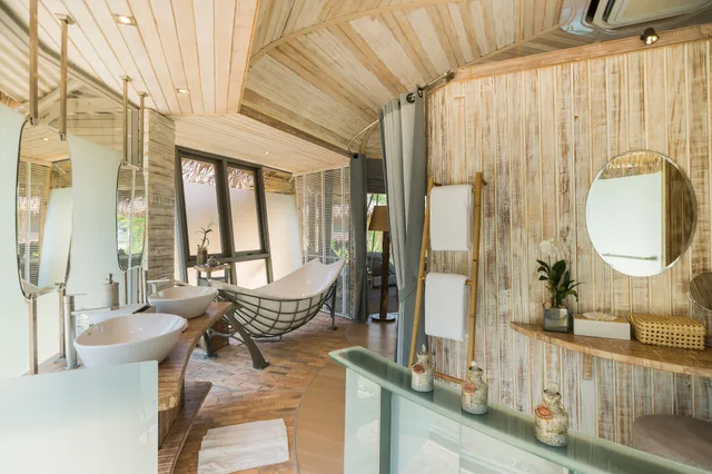 Pool, Villa, King Bed, Beach Front، TreeHouse Villas - Adult only 2/2
