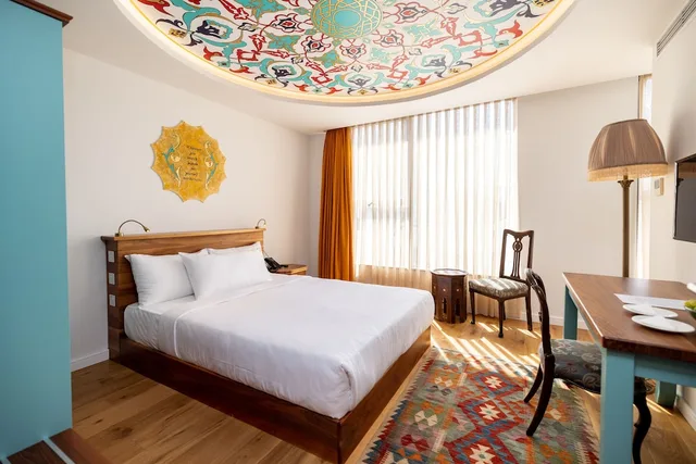 غرفة عائلية بسرير مزدوج وسرير فردي، Limehouse Library Hotel 7/8