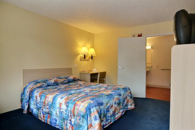 غرفة بسرير كوين لغير المدخنين، Motel6 Seattle, WA - South 6/10