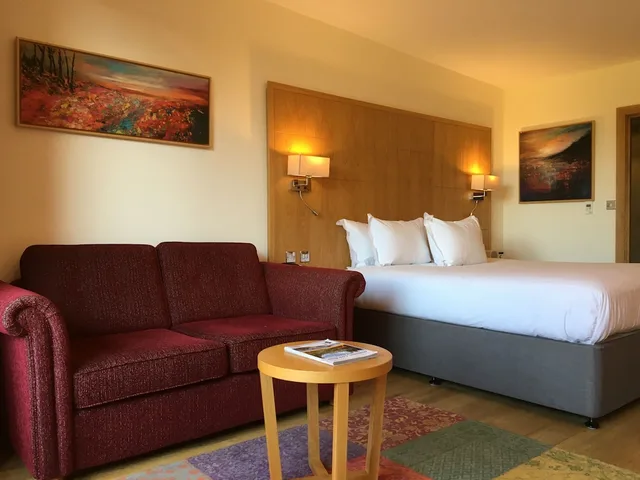 غرفة سوبيريور بسرير كينج بشرفة، Kingsmills Hotel 2/3